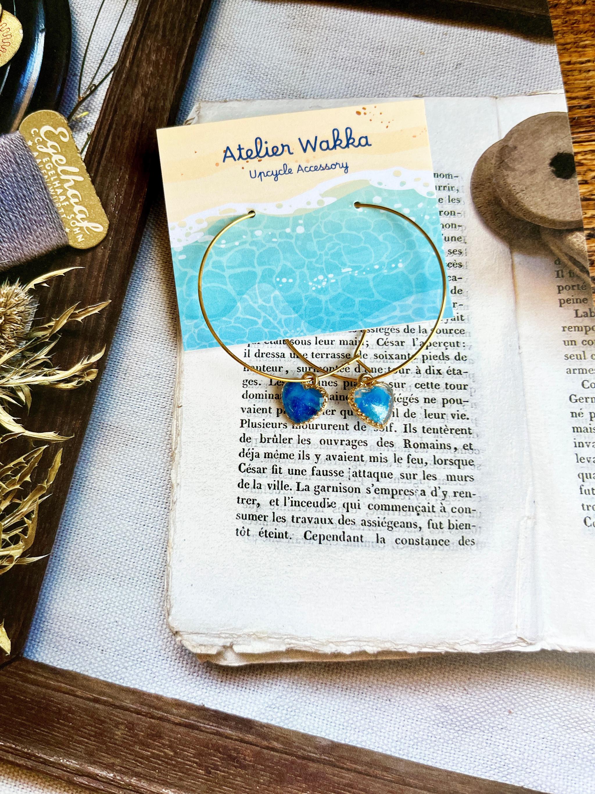 マーブルフープピアスB　海洋プラスチック　アップサイクル　アクセサリー　ピアス　ブルー系