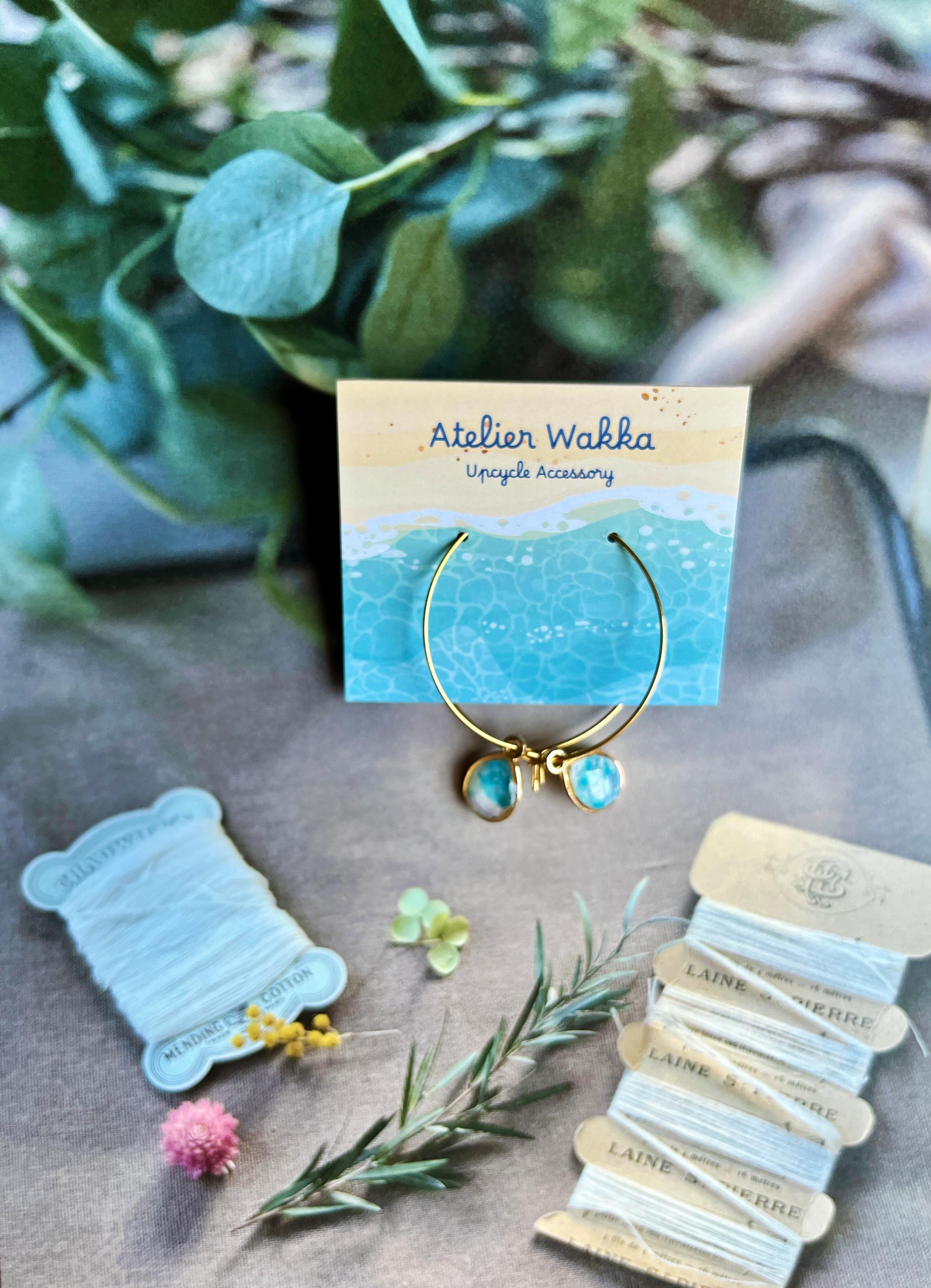 マーブルフープピアスC　海洋プラスチック　アップサイクル　アクセサリー　ピアス　水色系