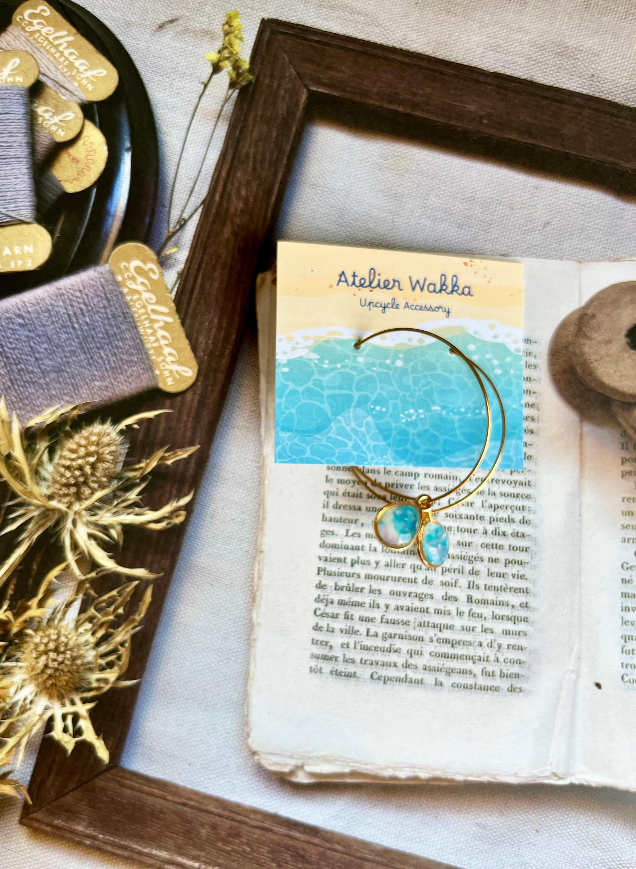 マーブルフープピアスC 海洋プラスチック アップサイクル アクセサリー ピアス 水色系 | 4枚目